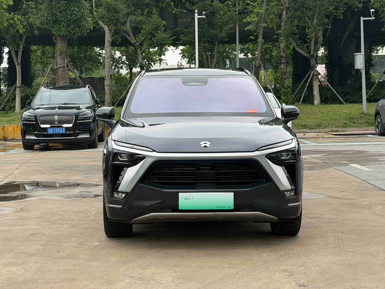 NIO ES8