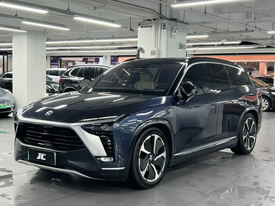 NIO ES8