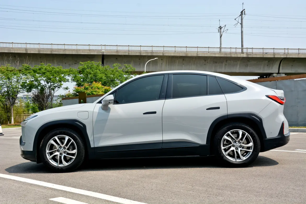 NIO EC6