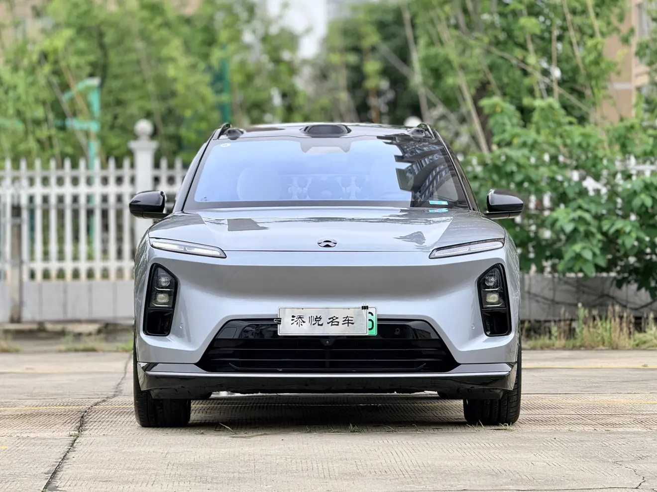 NIO ES6