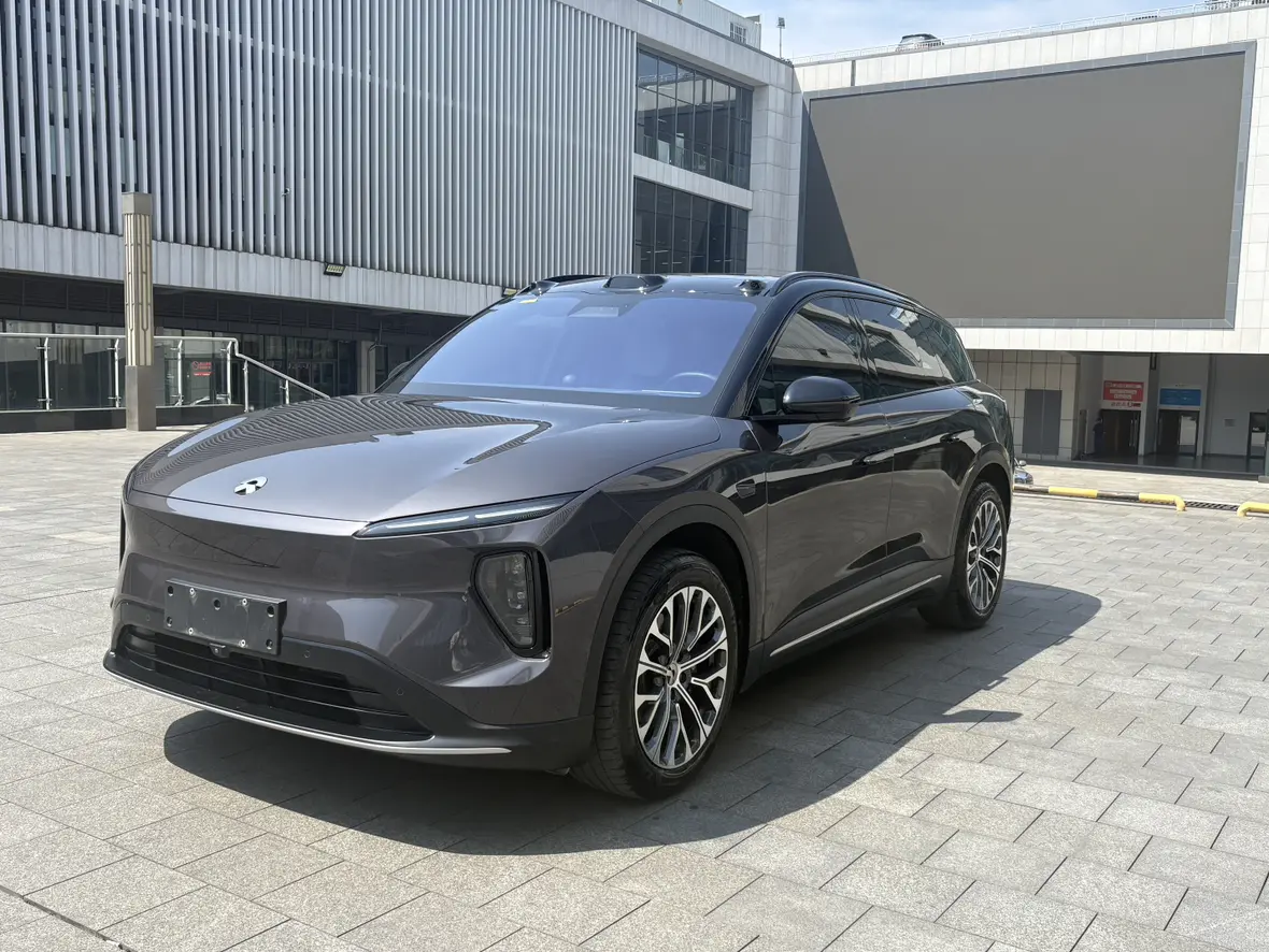 NIO ES6