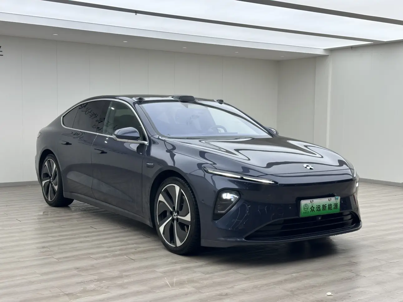 NIO ET7