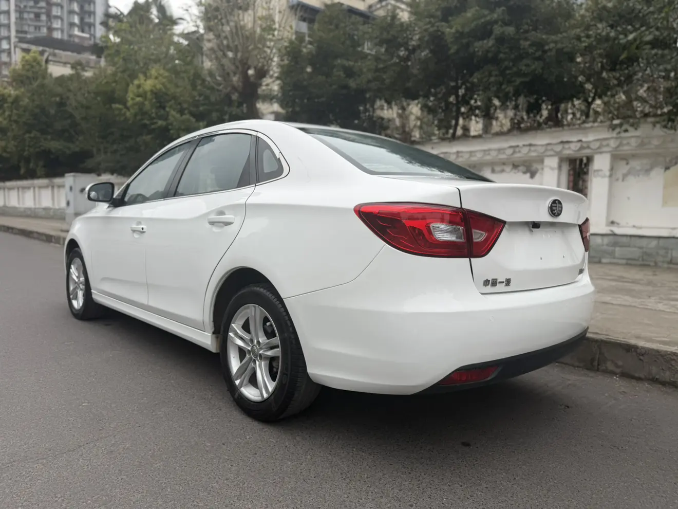 FAW Bestune B30