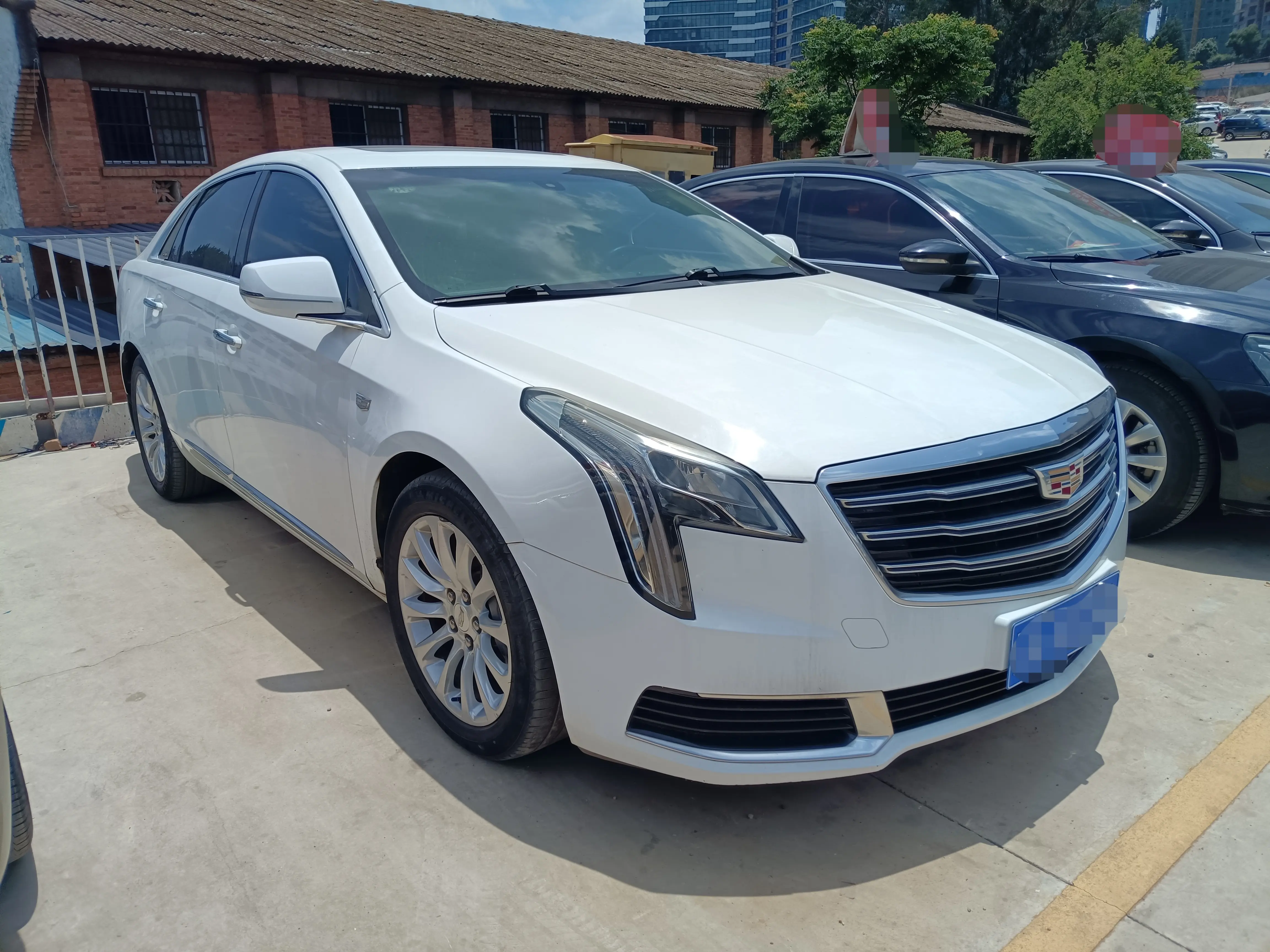 Cadillac XTS