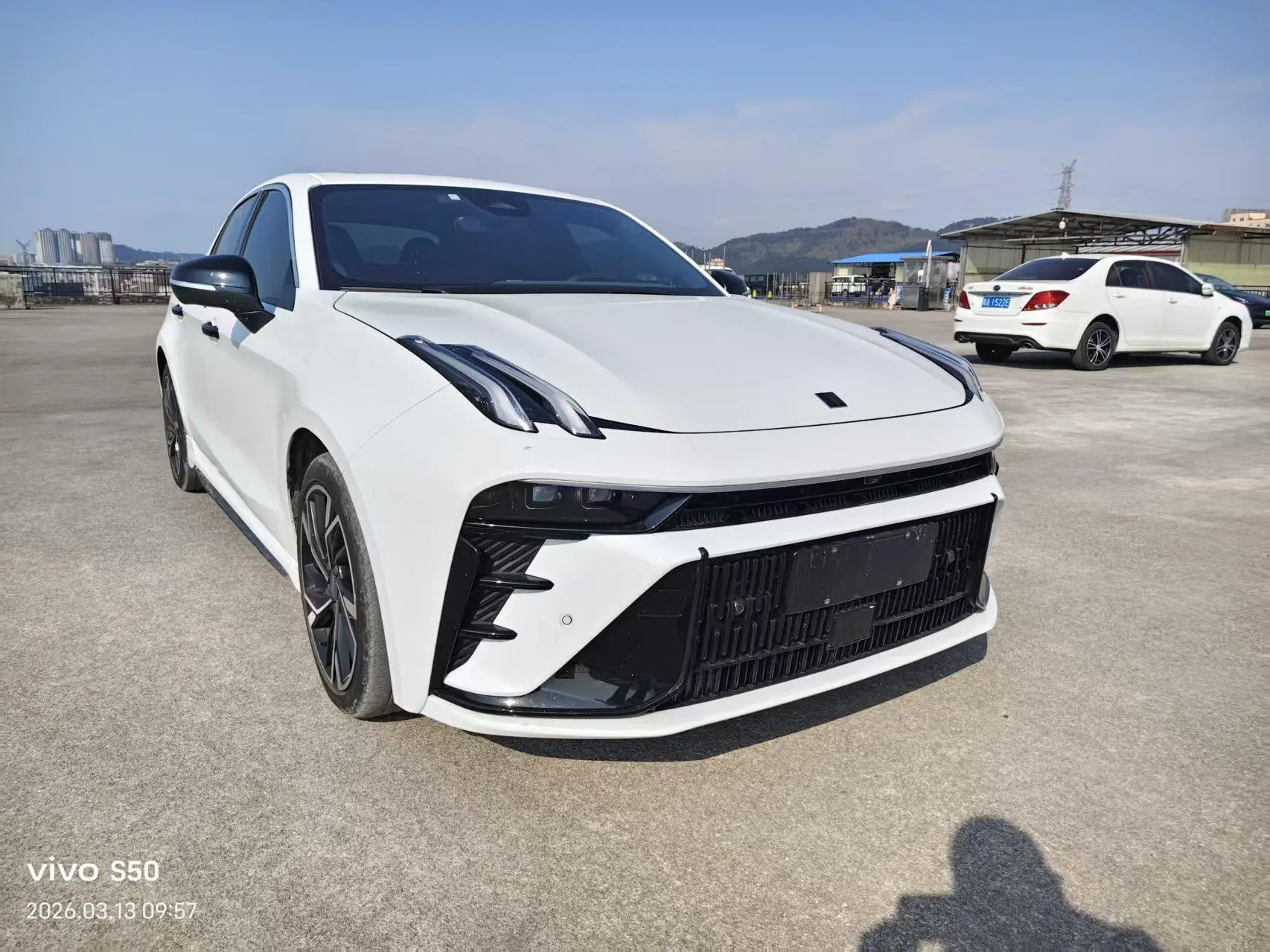 Lynk & Co 03