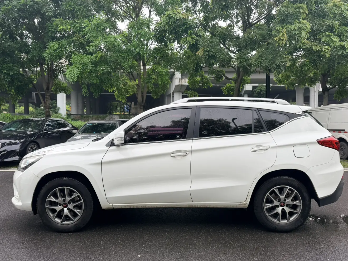 BYD Song