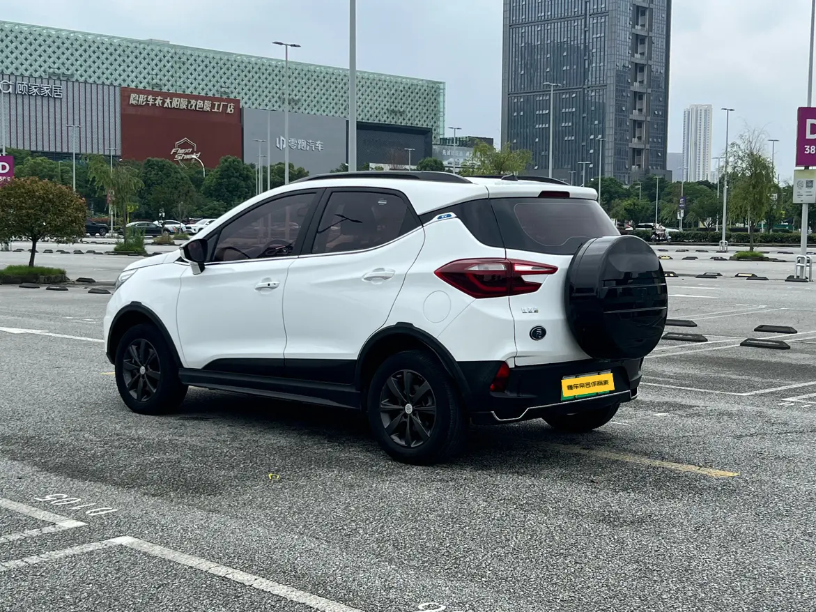 BYD Yuan EV