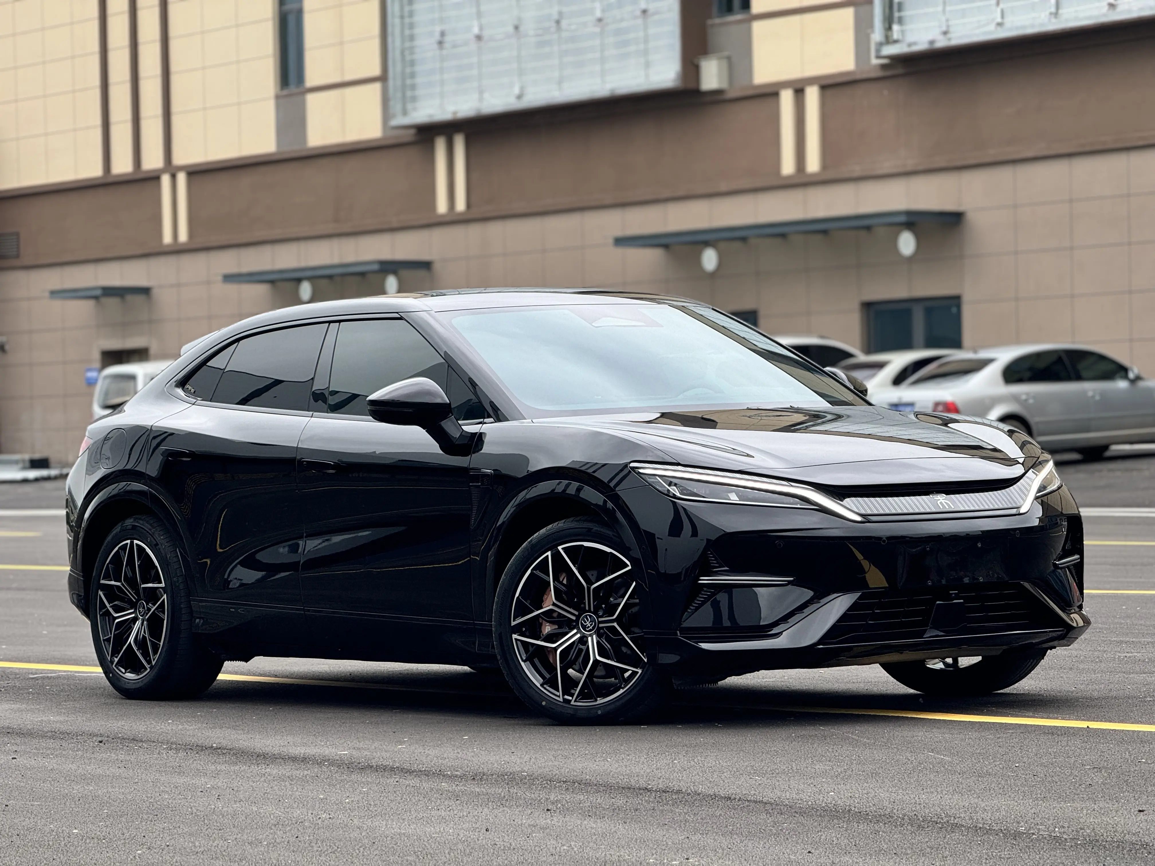 BYD Song L EV