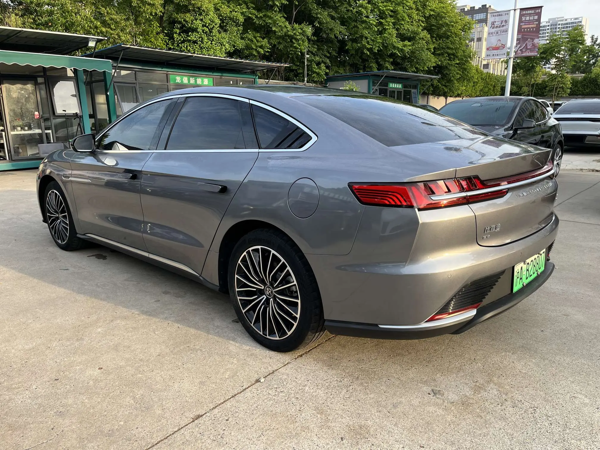 BYD Han EV