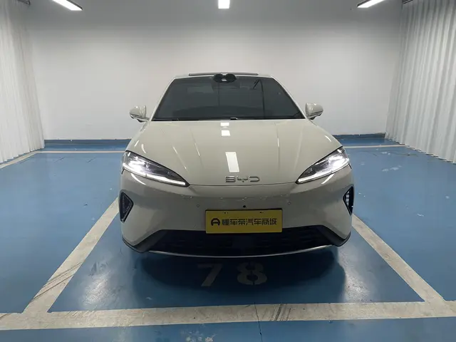 BYD Seal 07DM
