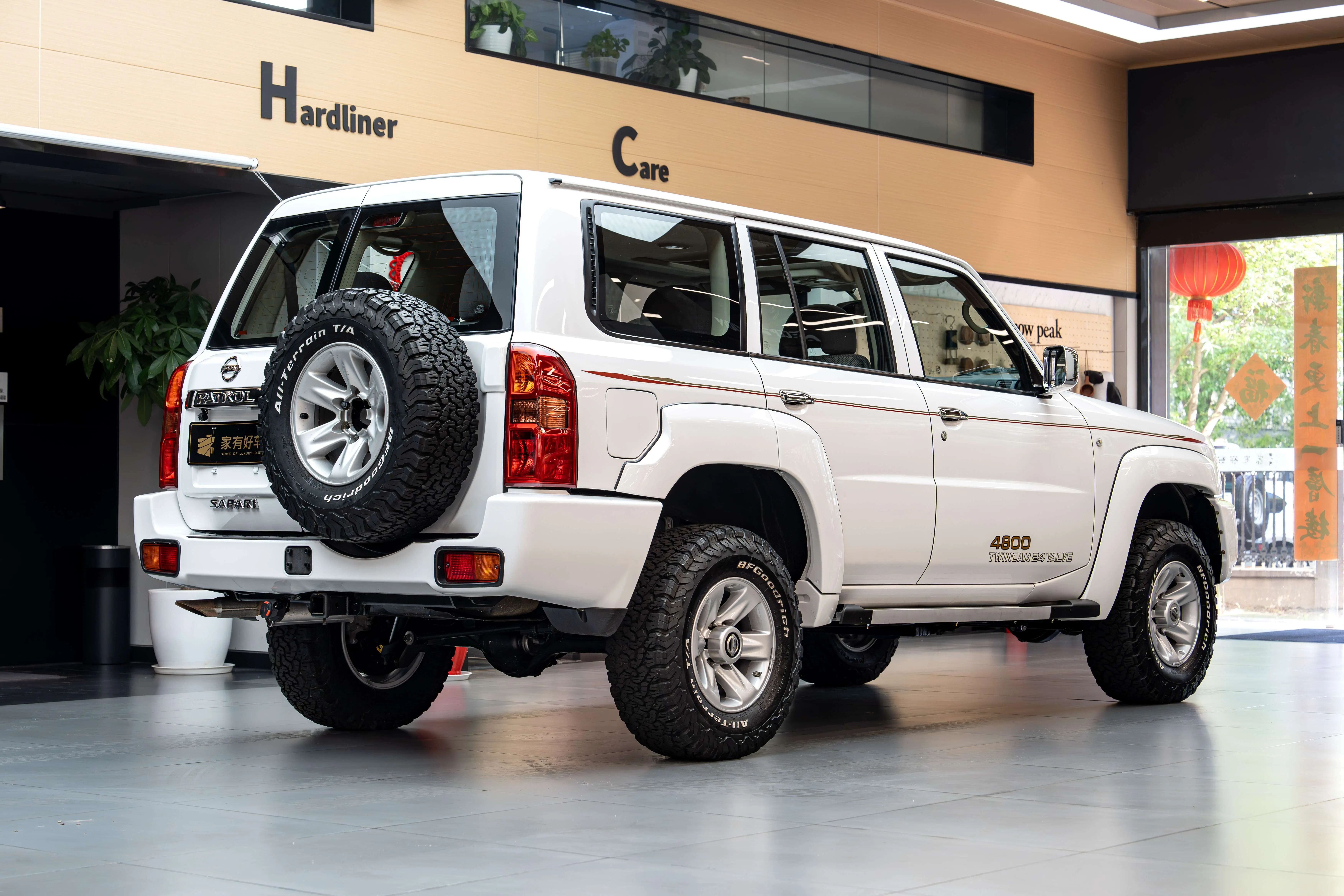 Nissan Patrol Y61