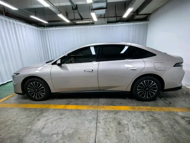 Nissan N6