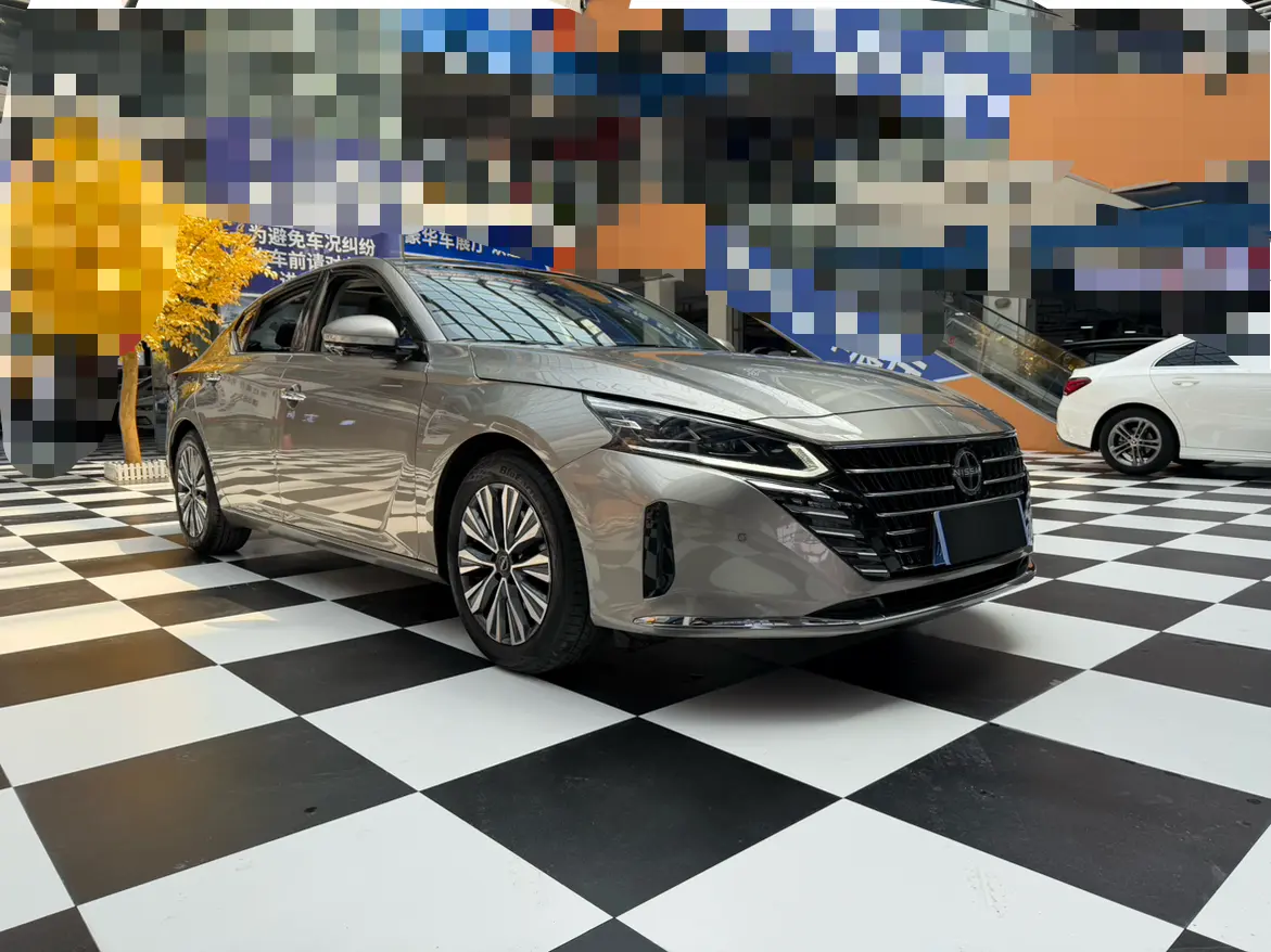 Nissan Altima