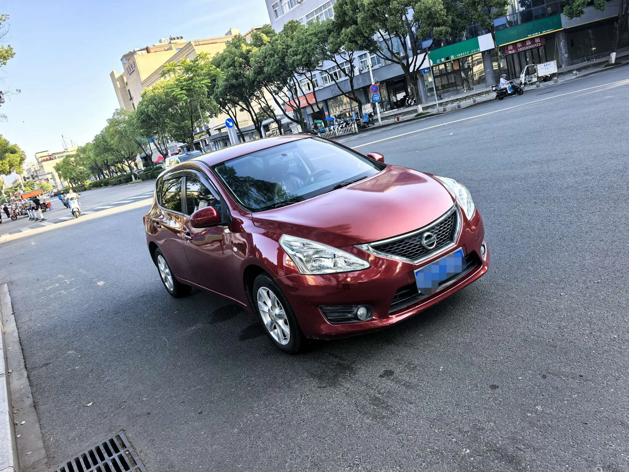 Nissan Tiida