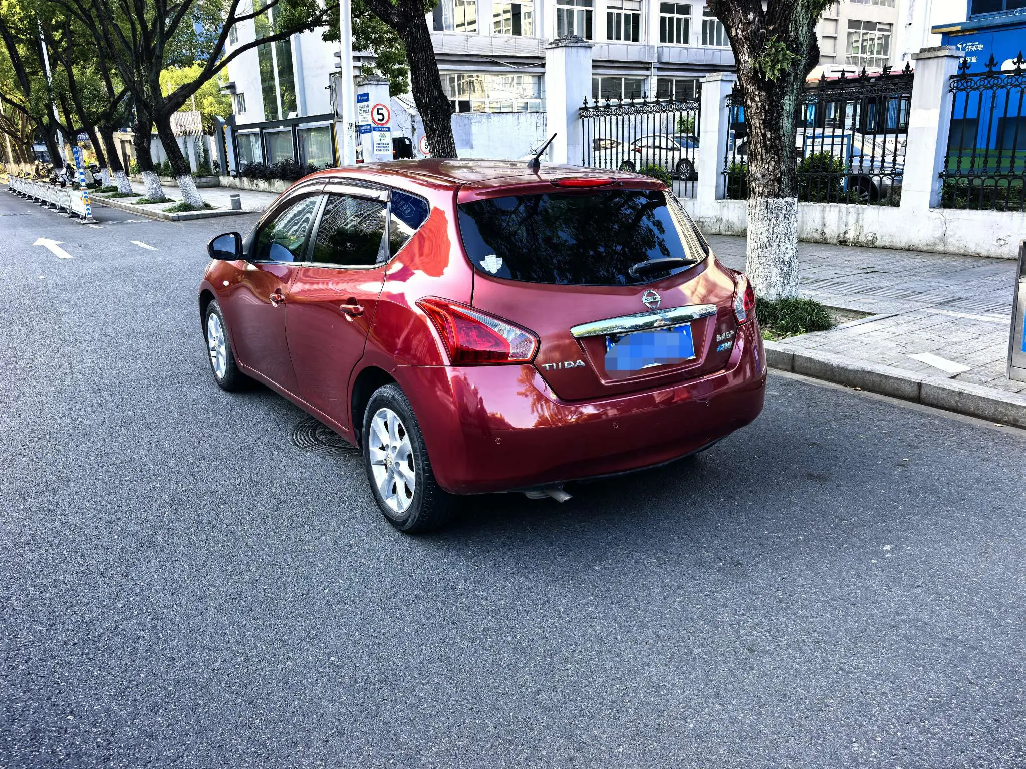 Nissan Tiida