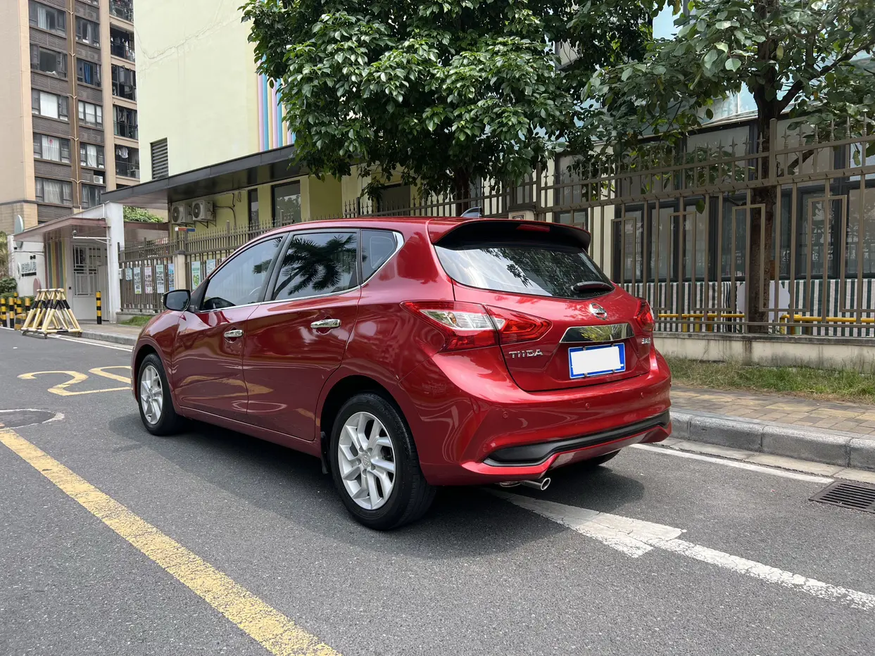 Nissan Tiida