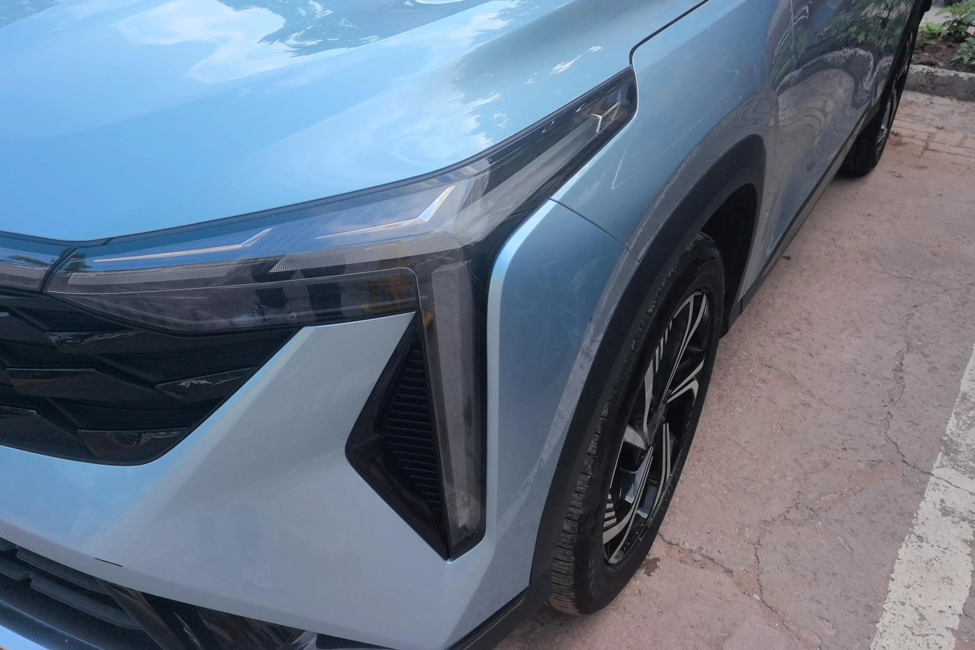 Geely Atlas