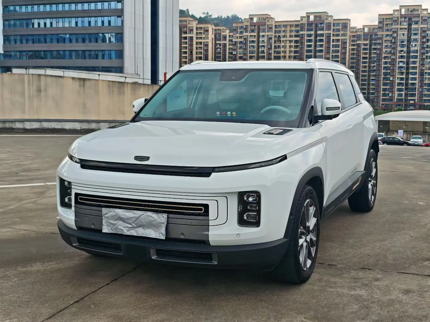 Geely ICON