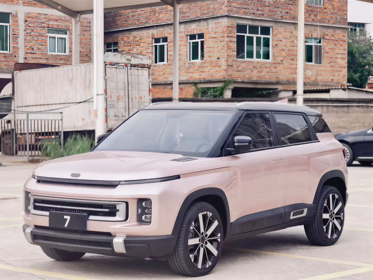 Geely ICON