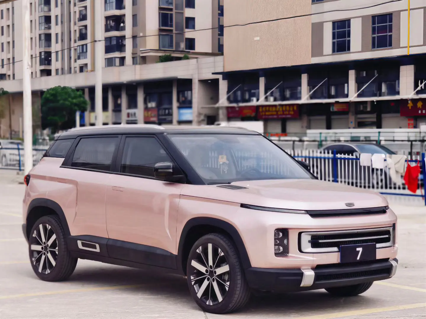 Geely ICON