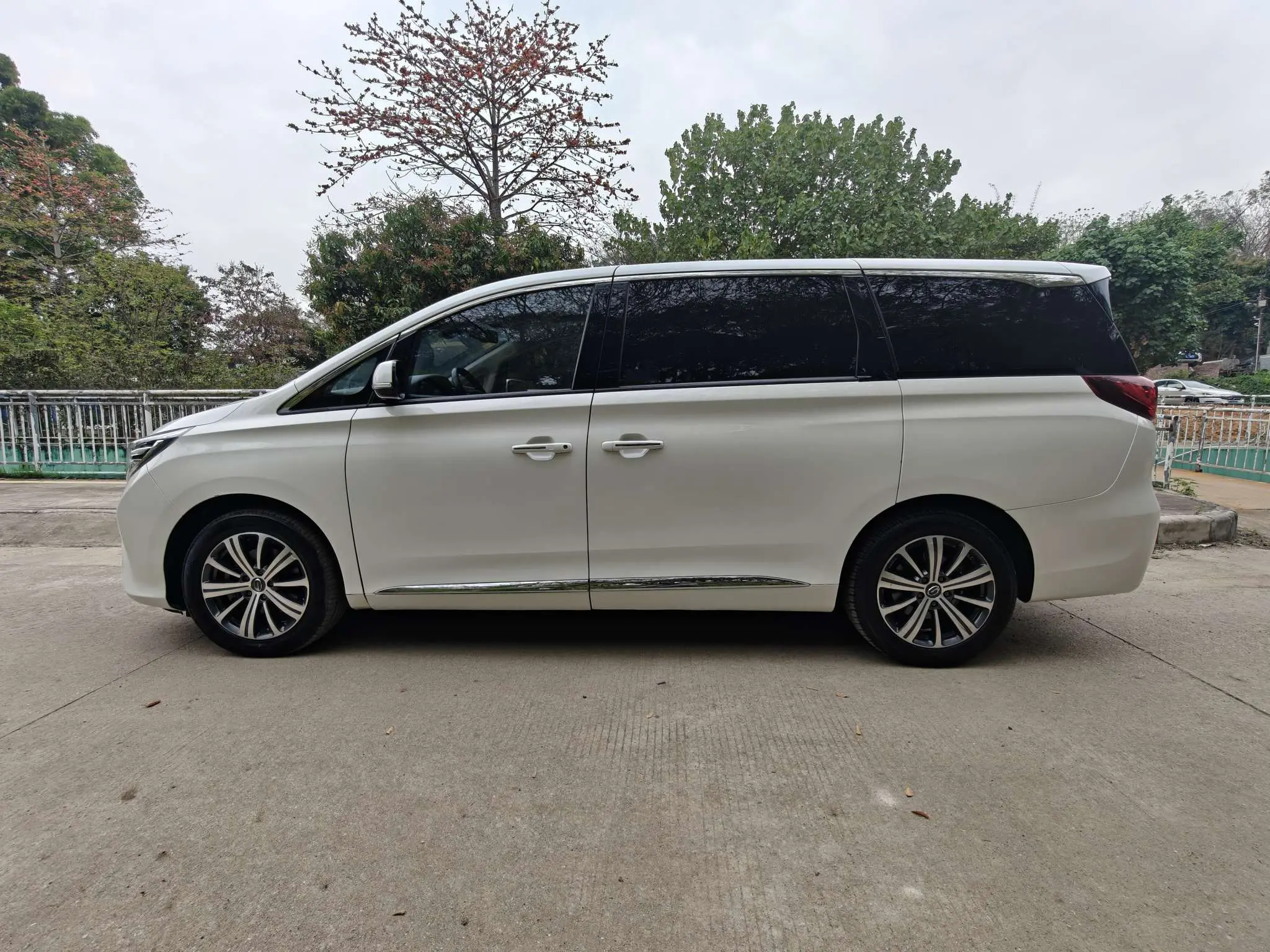 GAC Trumpchi M8