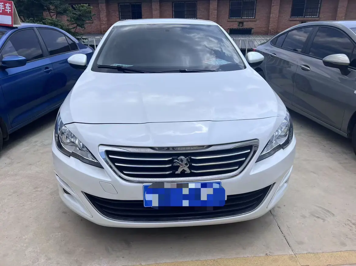 Peugeot 408