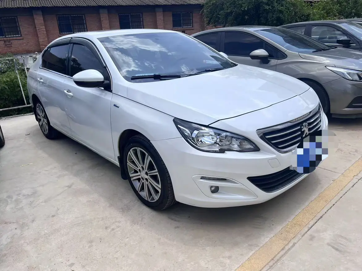 Peugeot 408