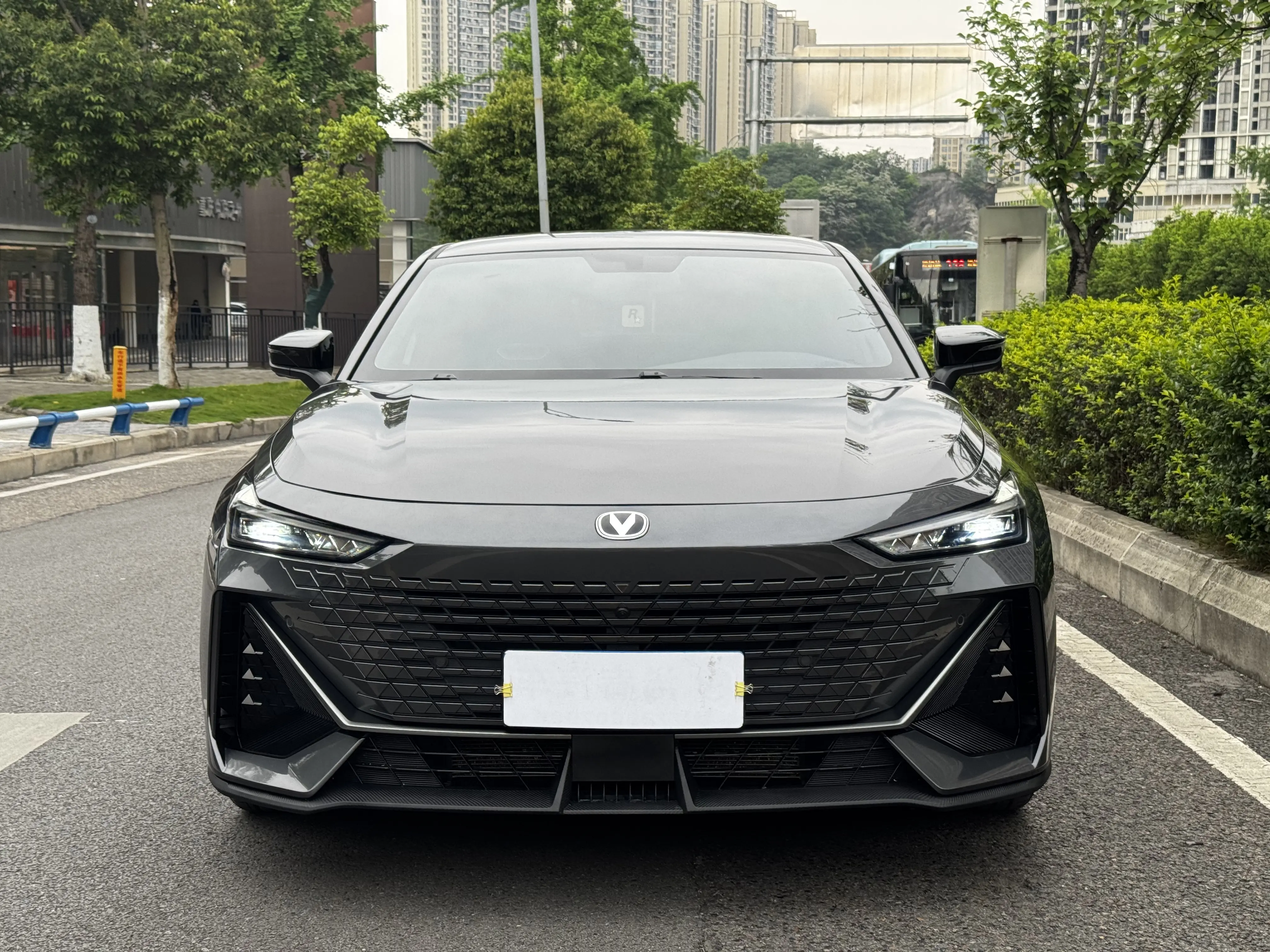 Changan UNI-V