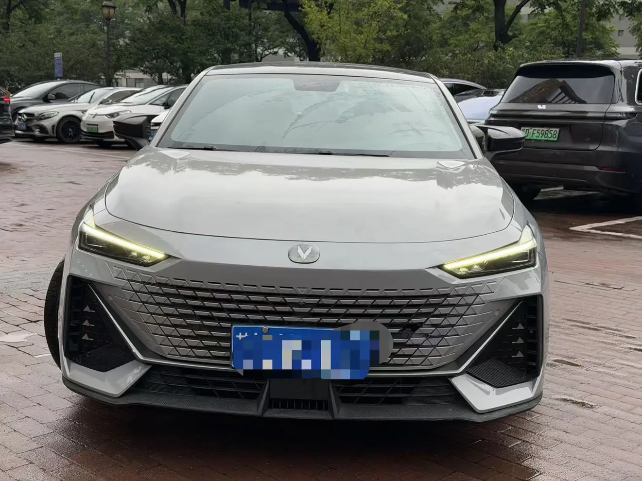 Changan UNI-V