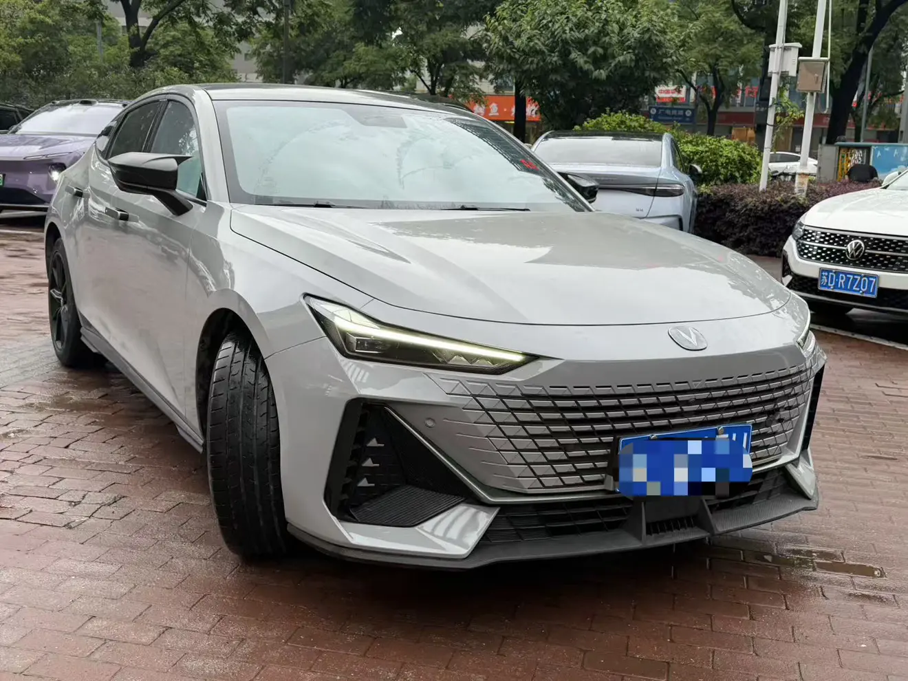 Changan UNI-V