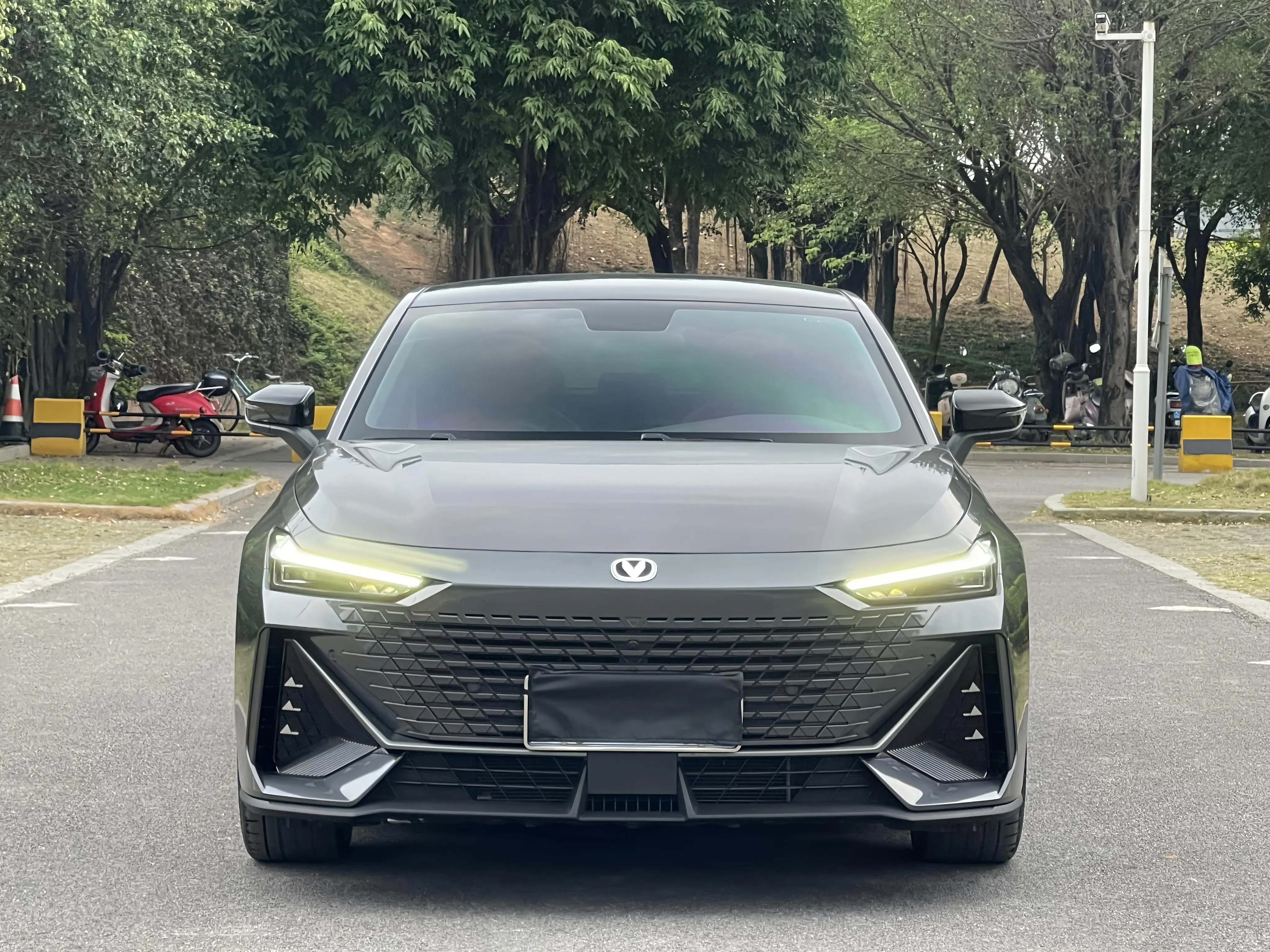 Changan UNI-V