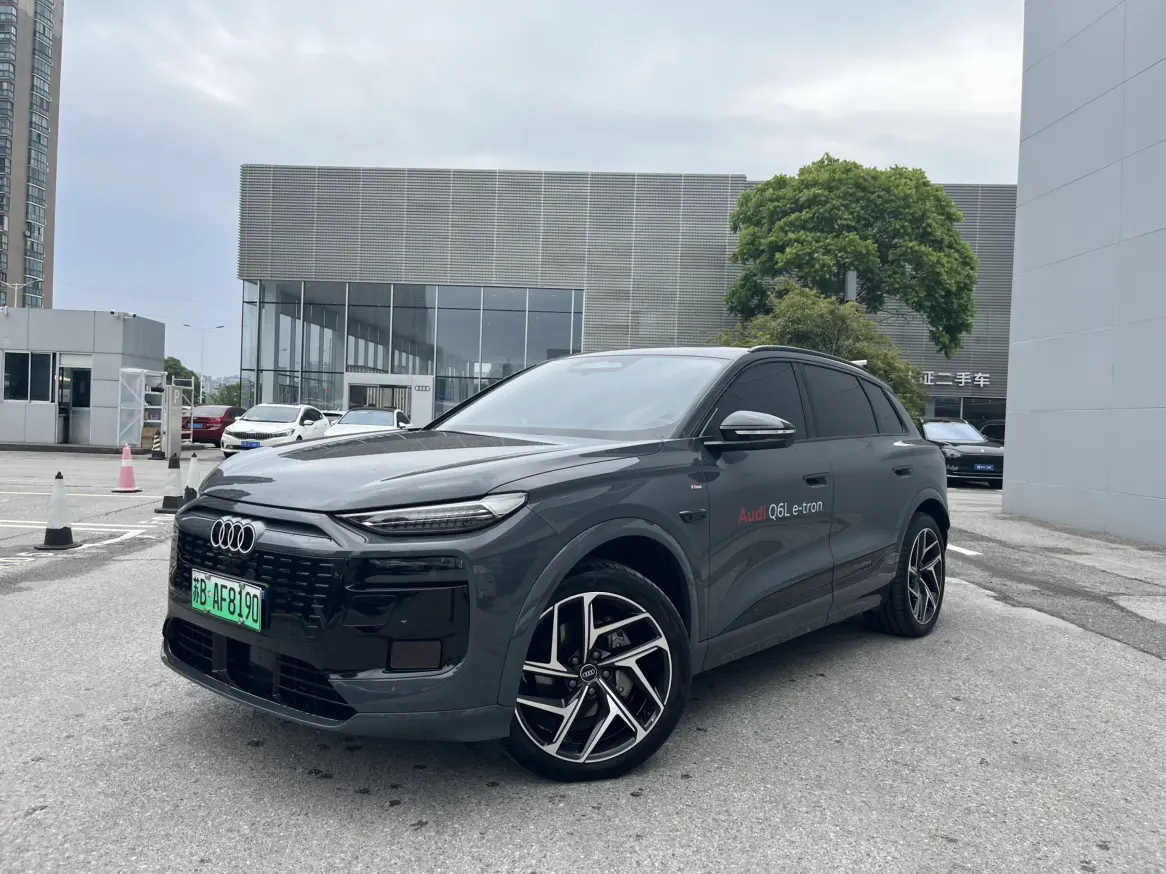Audi Q6L e-tron