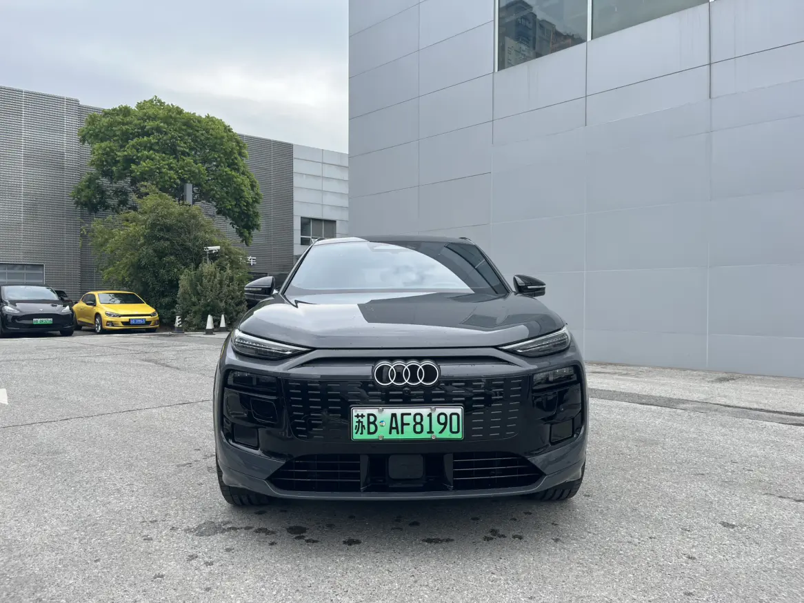 Audi Q6L e-tron