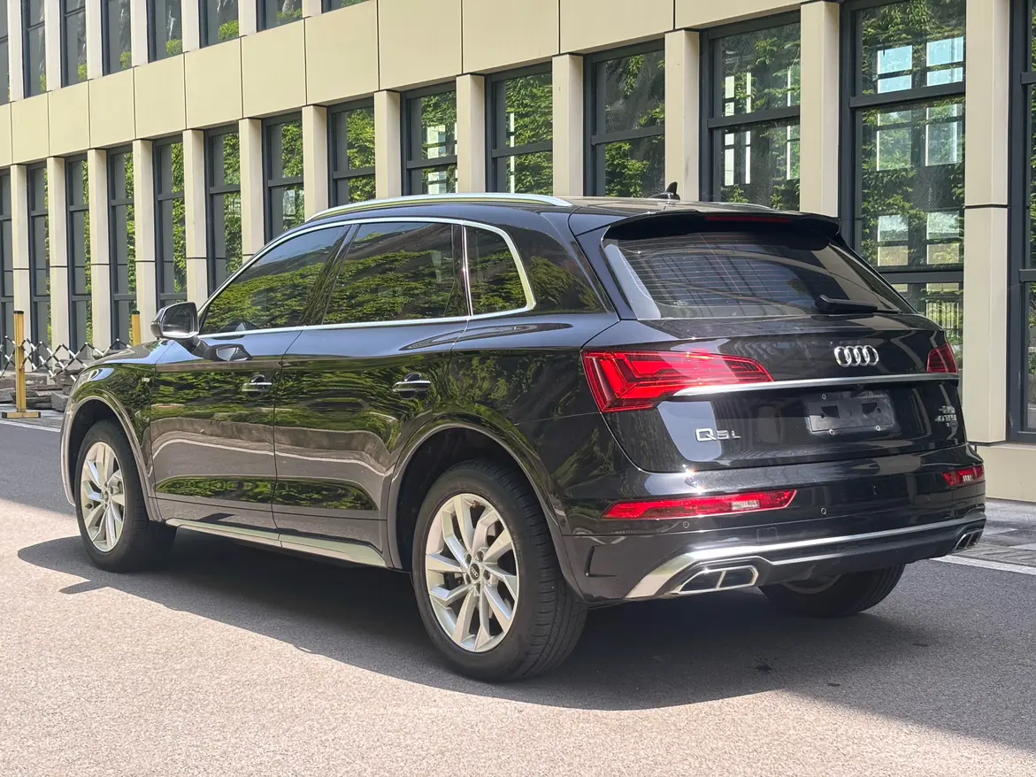 Audi Q5L Sportback