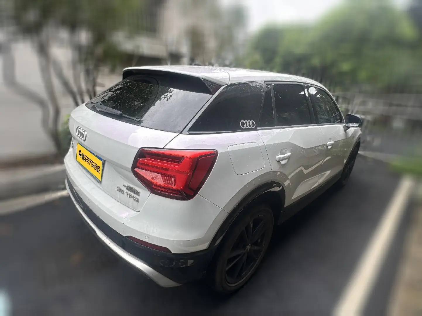 Audi Q2L