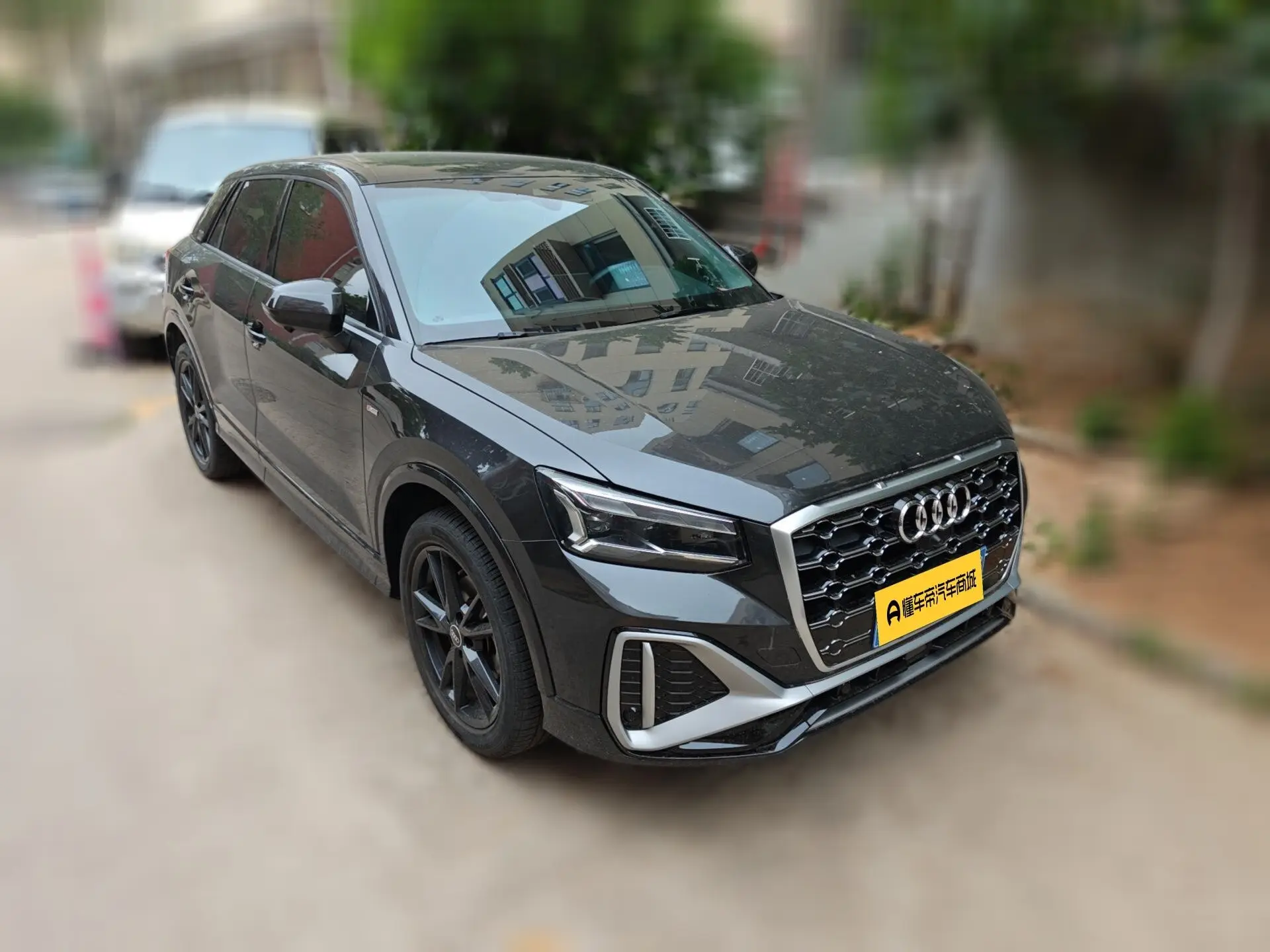 Audi Q2L