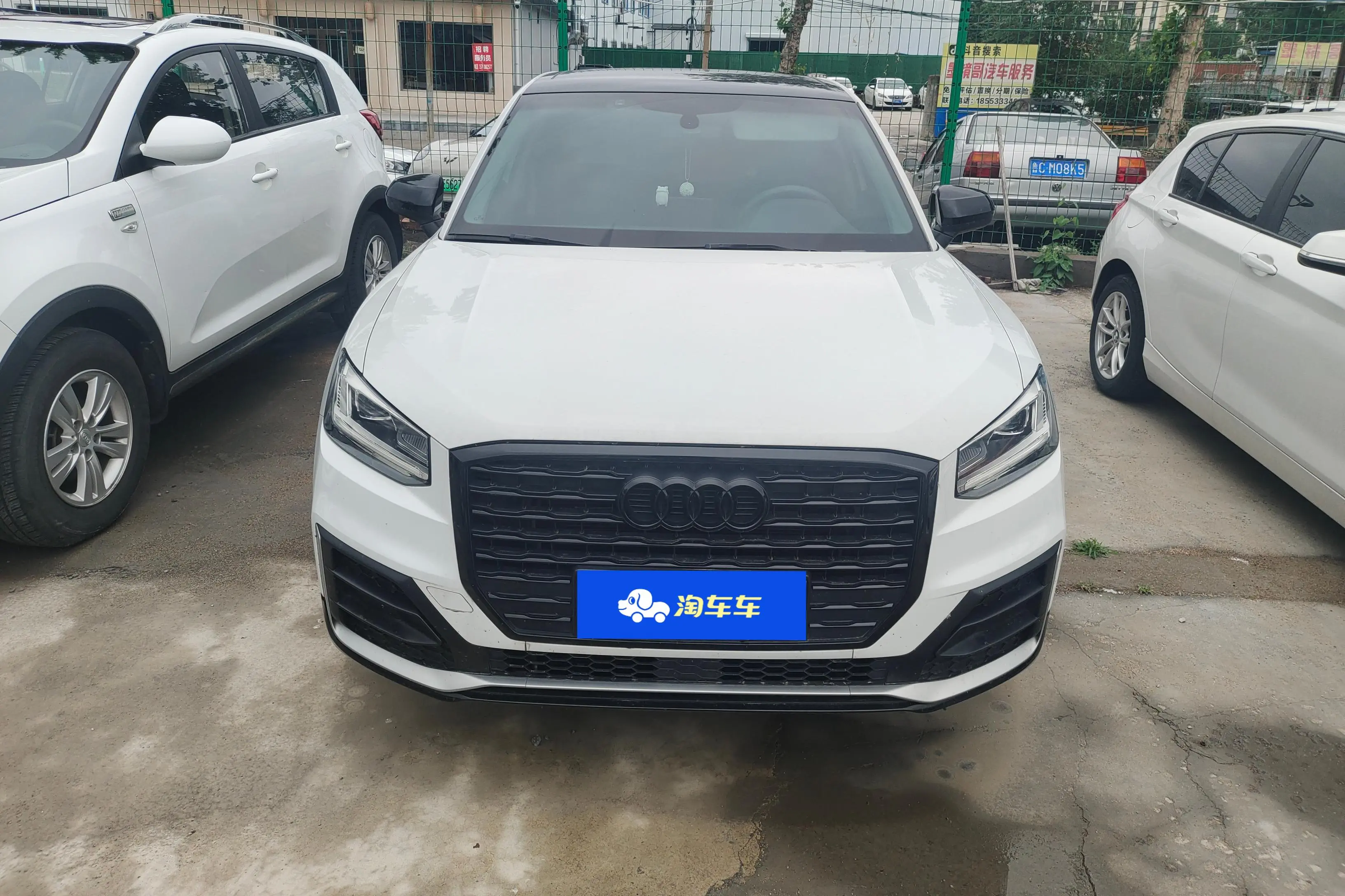 Audi Q2L