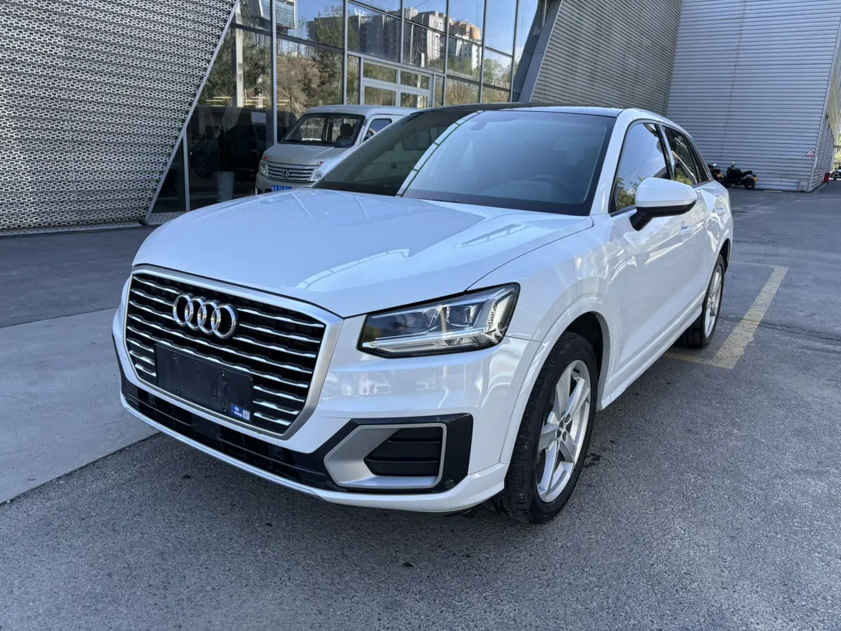 Audi Q2L
