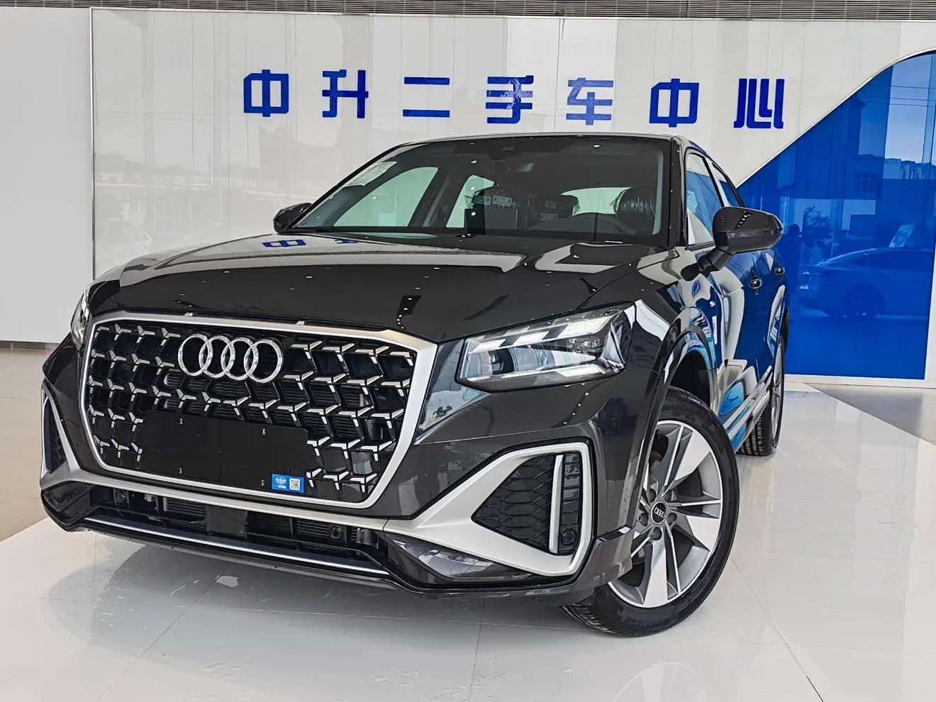 Audi Q2L