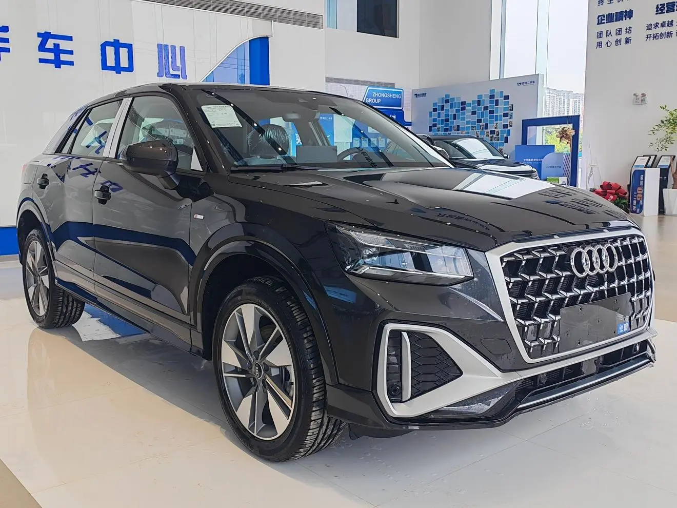 Audi Q2L