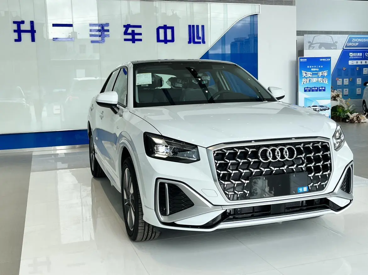 Audi Q2L
