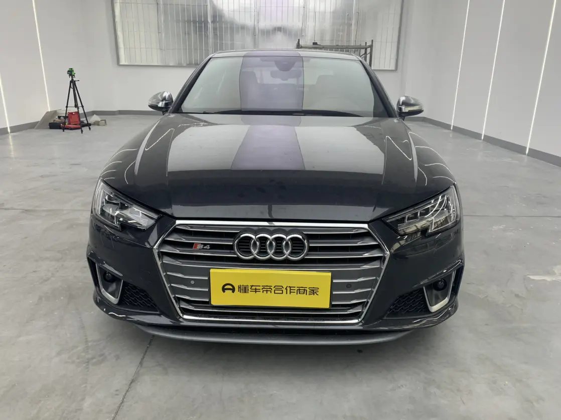 Audi S4