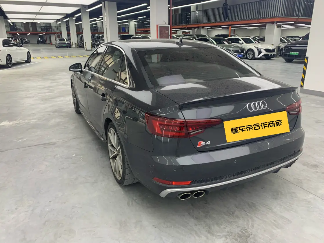 Audi S4