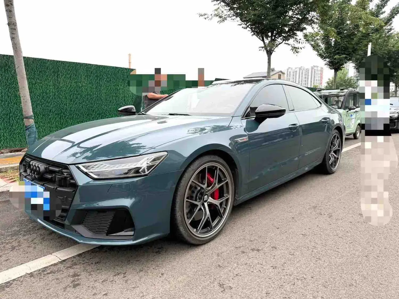 Audi A7L