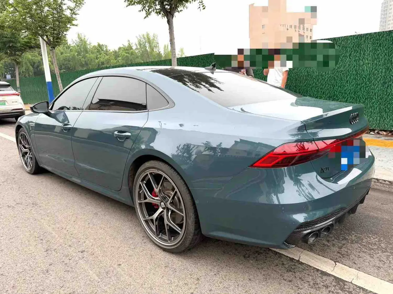 Audi A7L