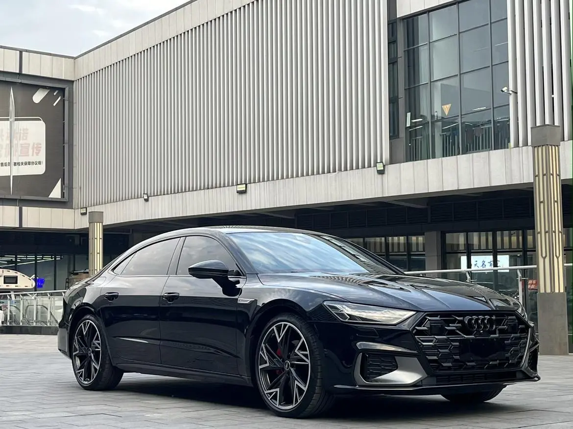 Audi A7L