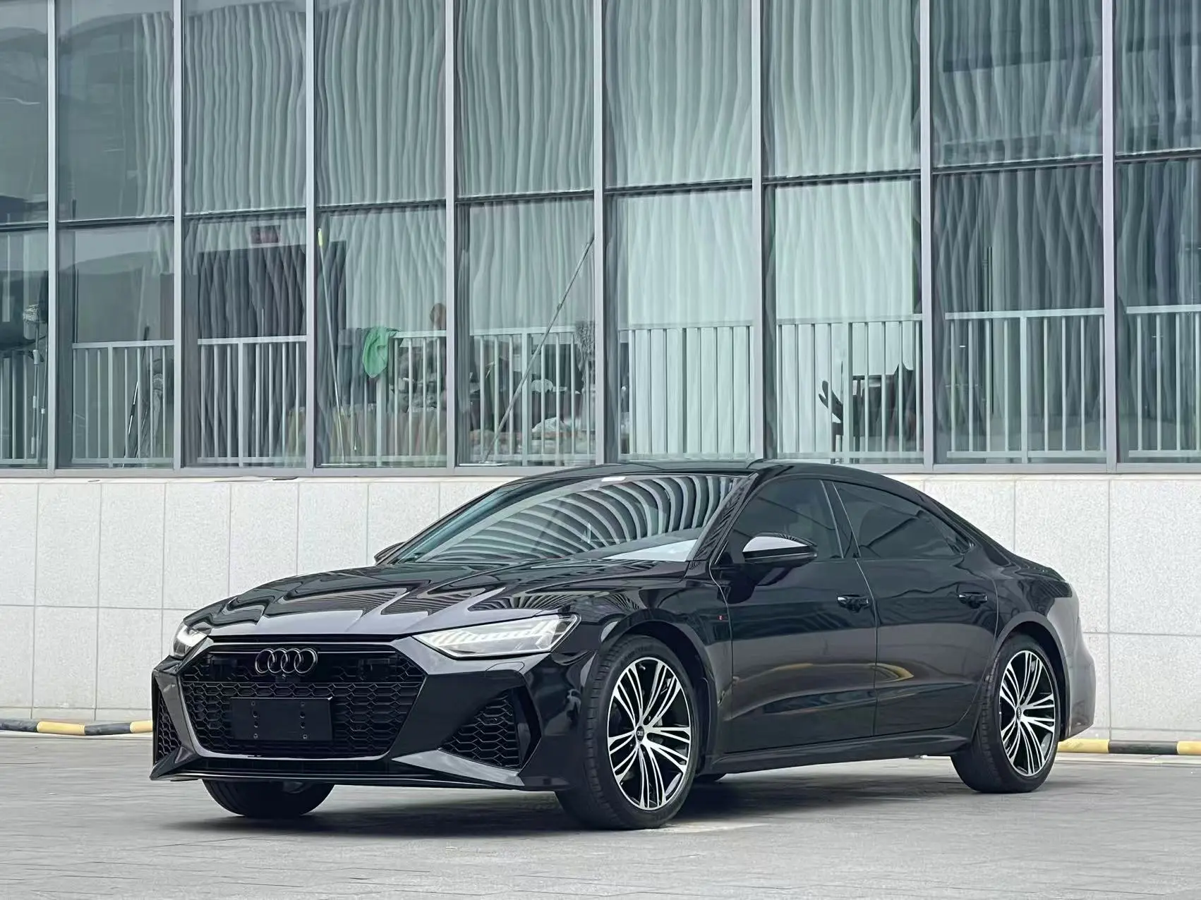 Audi A7L