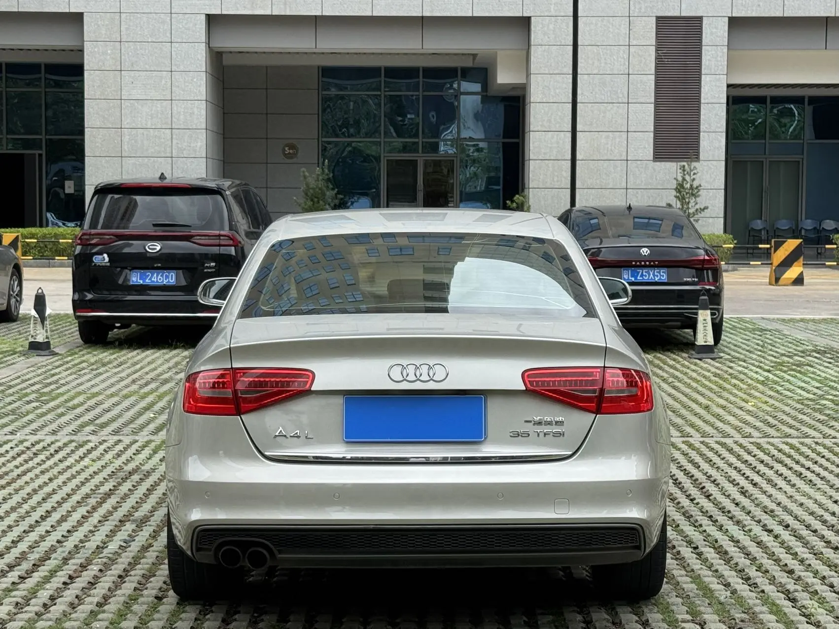 Audi A4L