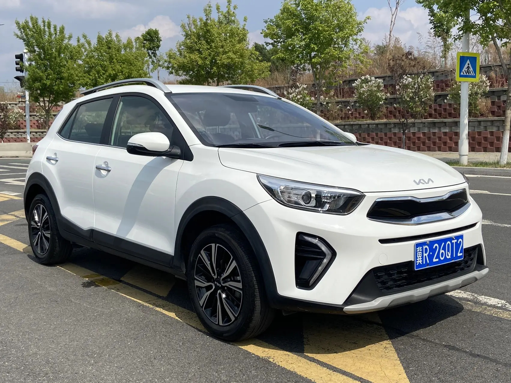 Kia KX1