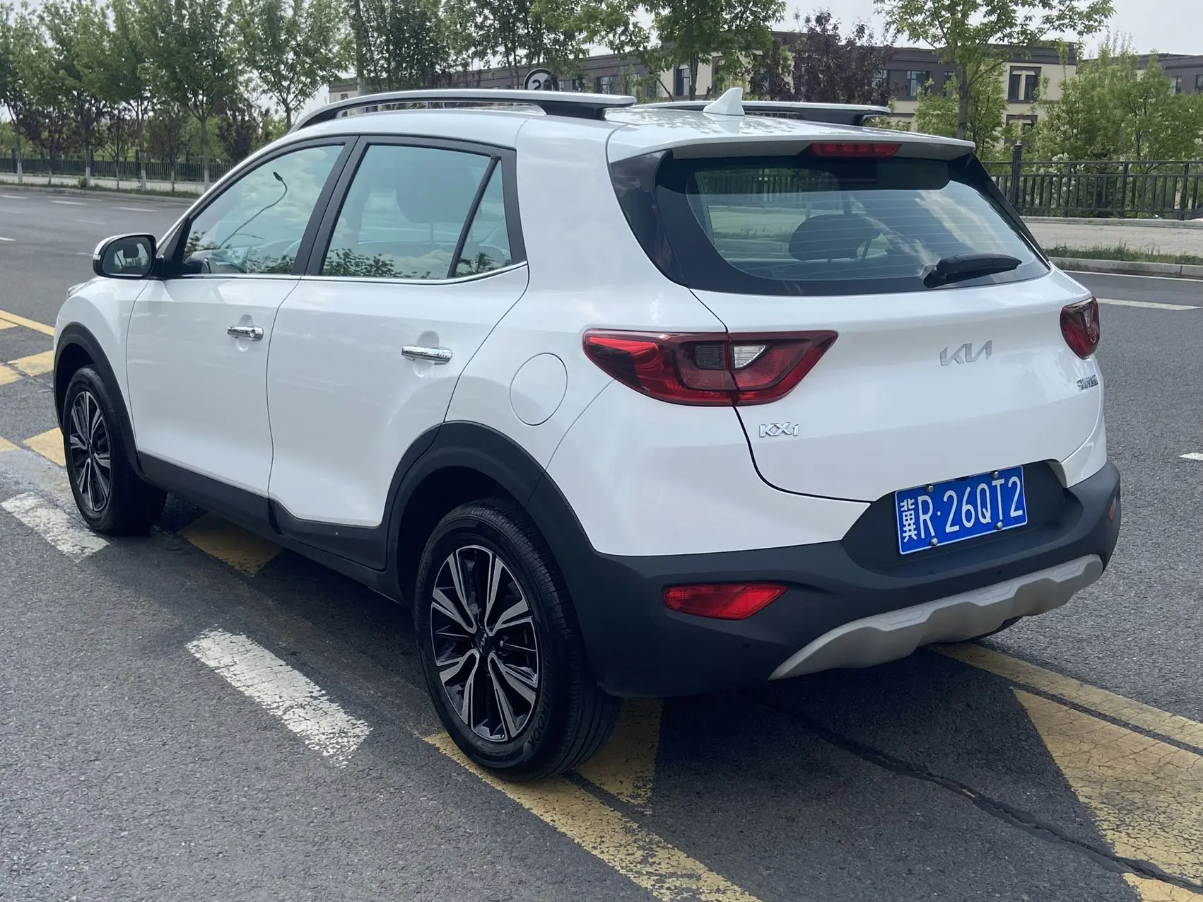 Kia KX1